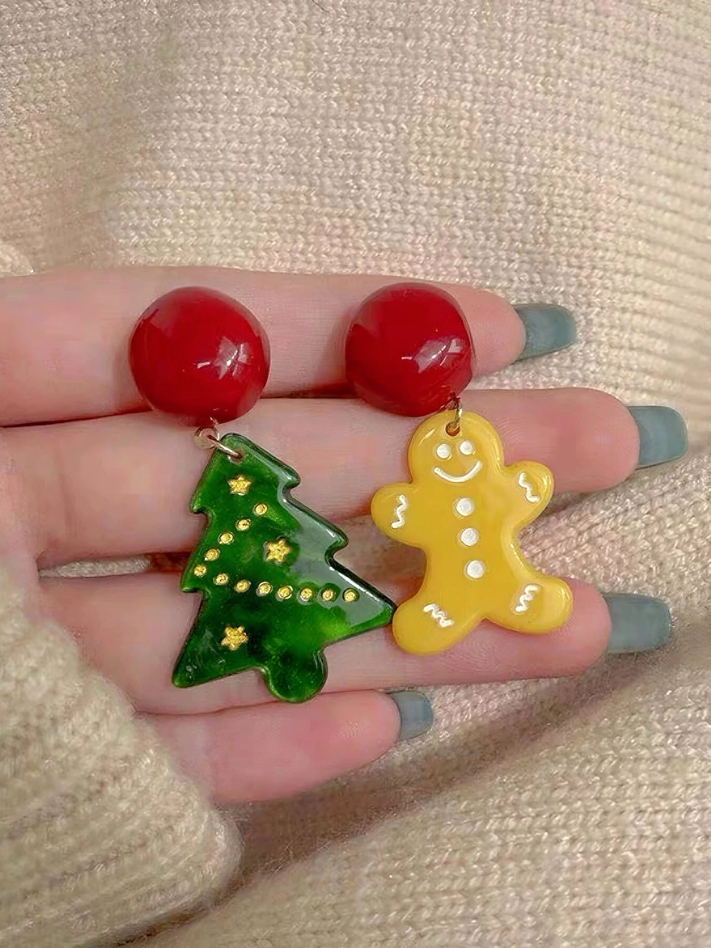 'Christmas Ready' Kawaii Holiday Christmas Tree Ginger Man Earrings AlielNosirrah