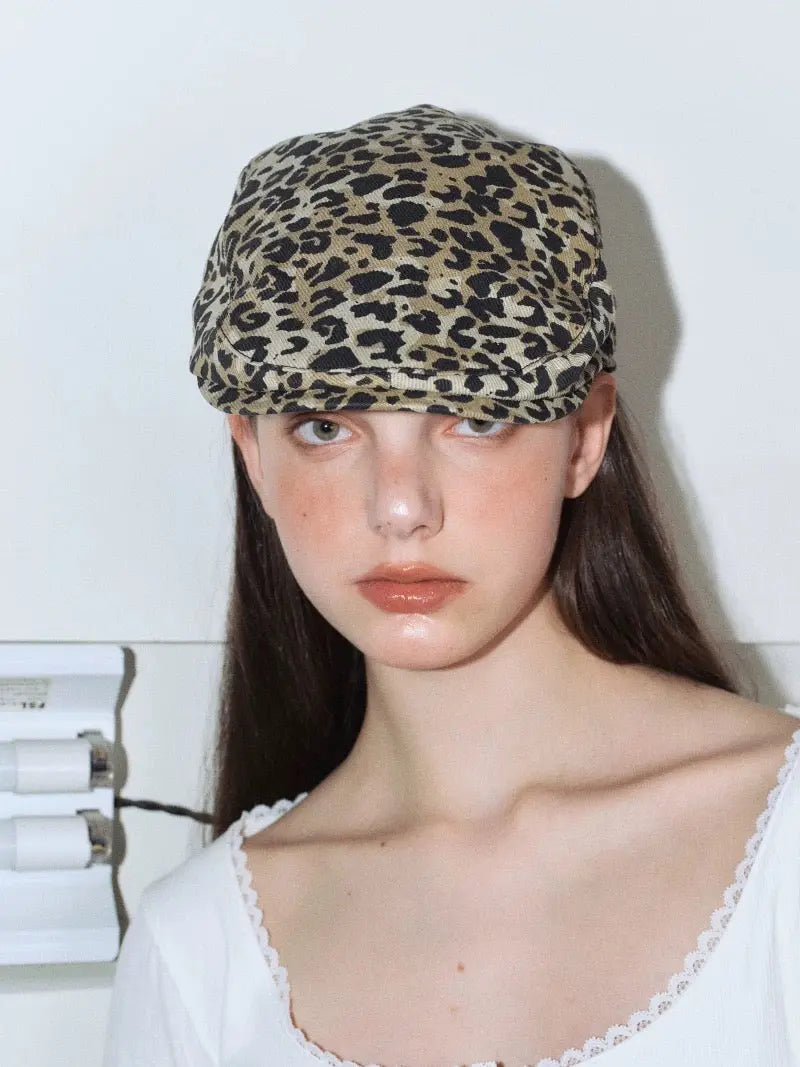 'Sassy'Y2k Cheetah Pattern Flat Cap AlielNosirrah