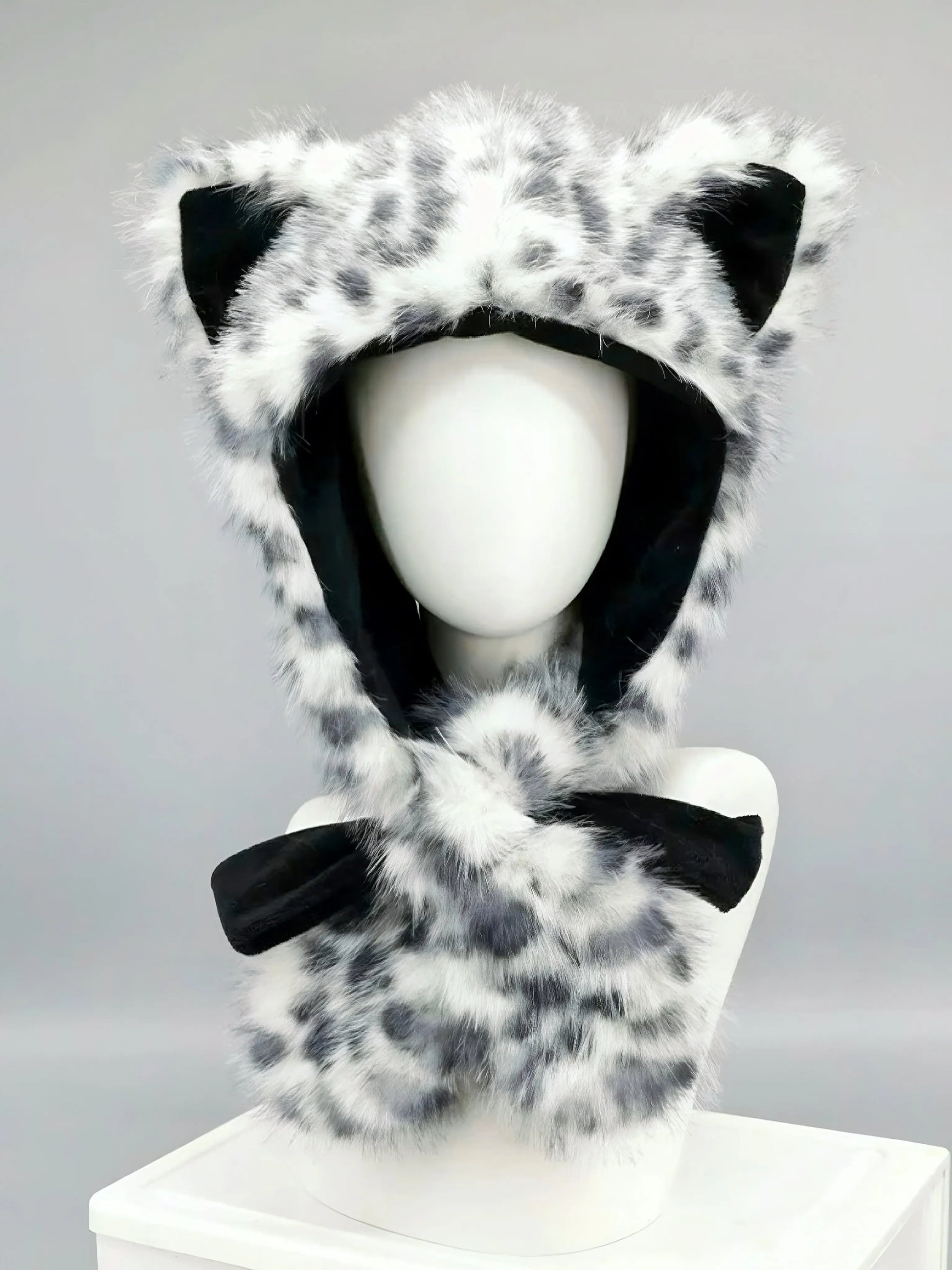 'Snow Leopard' Cheetah Pattern Furry Hat AlielNosirrah